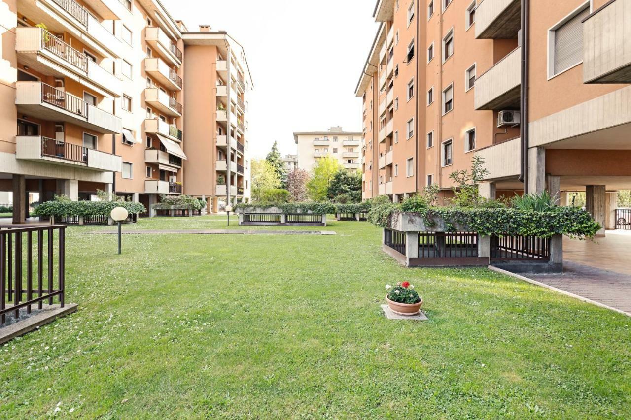 Colourful Flat Borgo Roma Appartement Verona Buitenkant foto