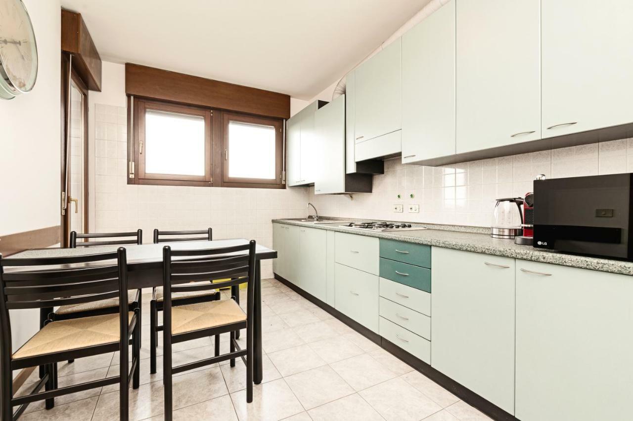 Colourful Flat Borgo Roma Appartement Verona Buitenkant foto